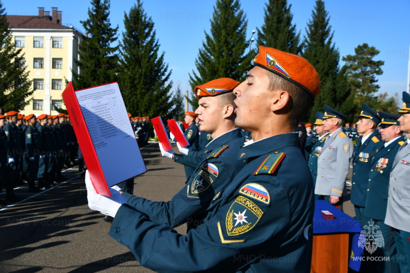 Сибирская академия МЧС России отметила 15-летие со дня основания