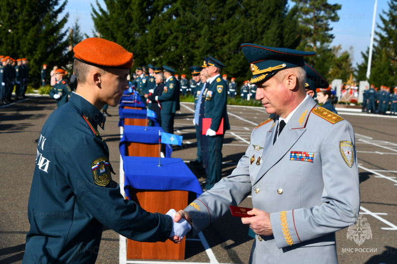 Сибирская академия МЧС России отметила 15-летие со дня основания