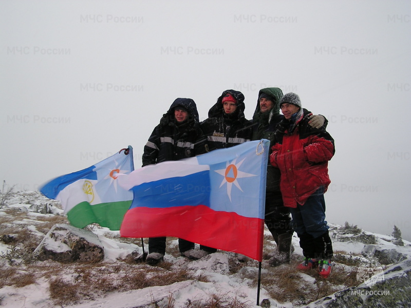 Уфимский поисково-спасательный отряд МЧС России отметил полвека службы