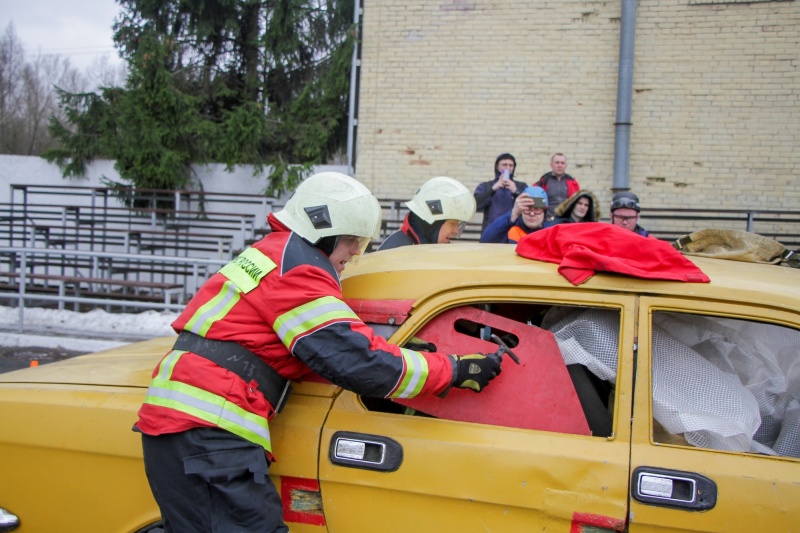 В Санкт-Петербурге прошли соревнования по ликвидации последствий аварий на автотранспорте