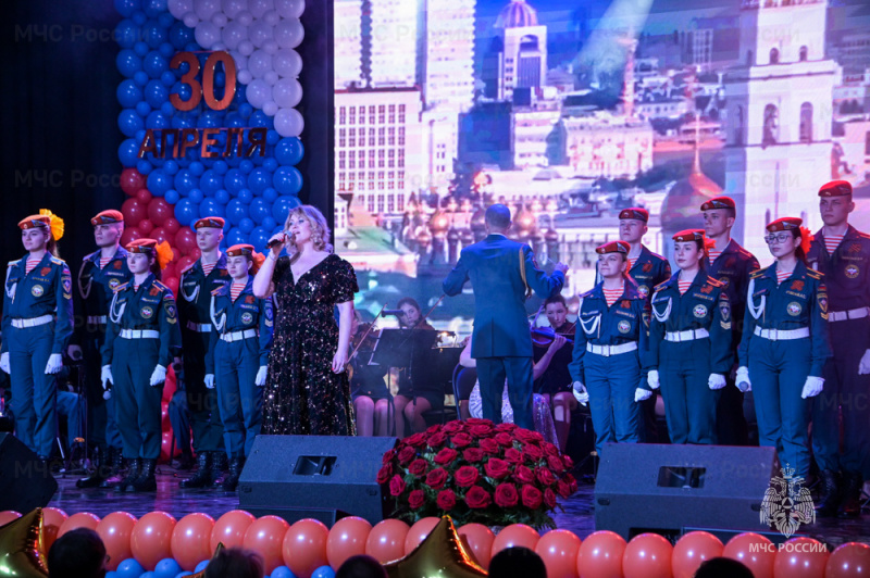 В МЧС России состоялось торжественное мероприятие к Дню пожарной охраны России