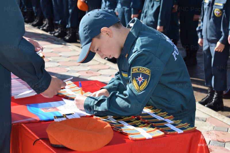 Сразу 93 школьника приняты в ряды кадетского движения Забайкальского края