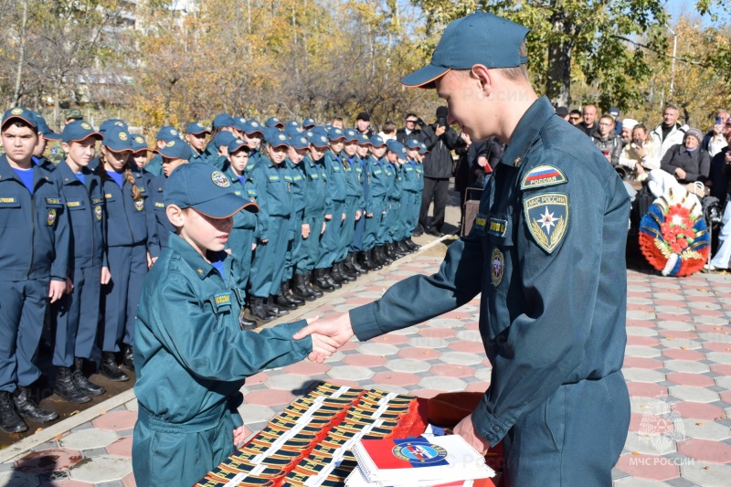 Сразу 93 школьника приняты в ряды кадетского движения Забайкальского края