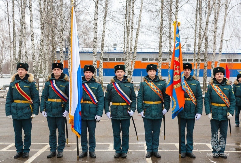 Новобранцы Ногинского спасательного центра МЧС России приняли присягу