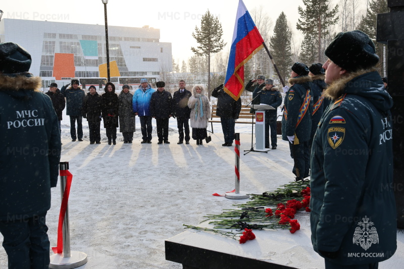 В иркутском Тулуне открыли памятник Евгению Зиничеву